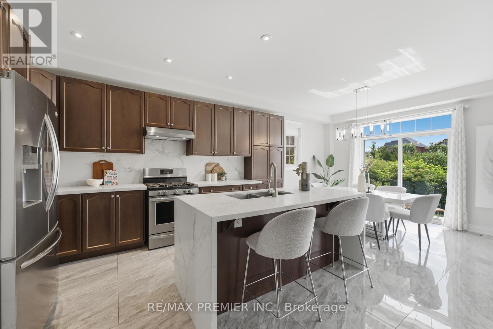 2 Tremblant Crescent, Vaughan, Ontario L4H 4L2 - Photo 9 - N13603388