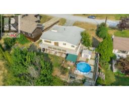 3613 9th Avenue, Castlegar, British Columbia