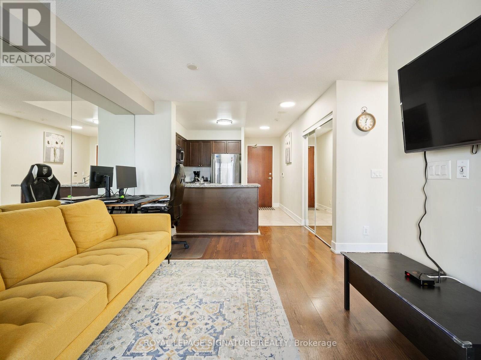 901 - 5 Michael Power Place, Toronto, Ontario  M9A 0A3 - Photo 17 - W13603218