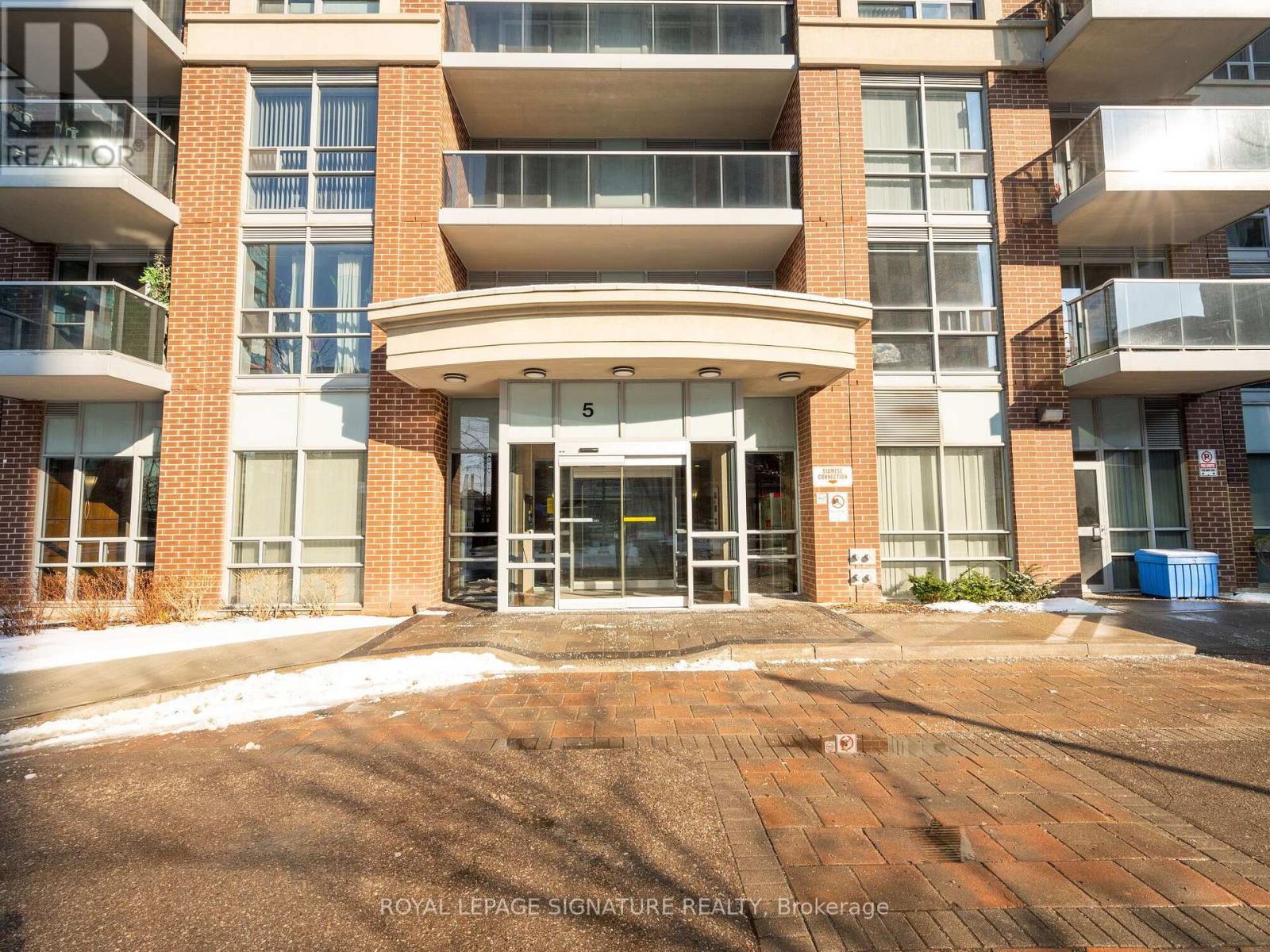 901 - 5 Michael Power Place, Toronto, Ontario  M9A 0A3 - Photo 2 - W13603218