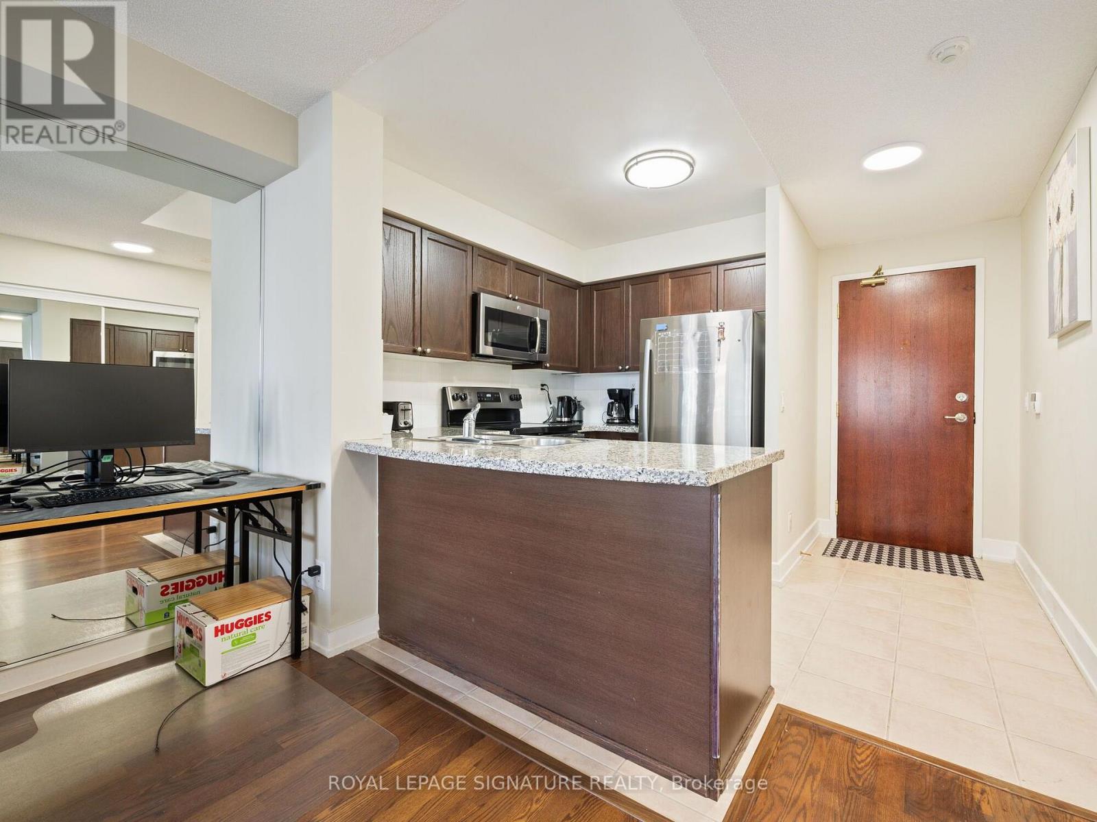 901 - 5 Michael Power Place, Toronto, Ontario  M9A 0A3 - Photo 20 - W13603218