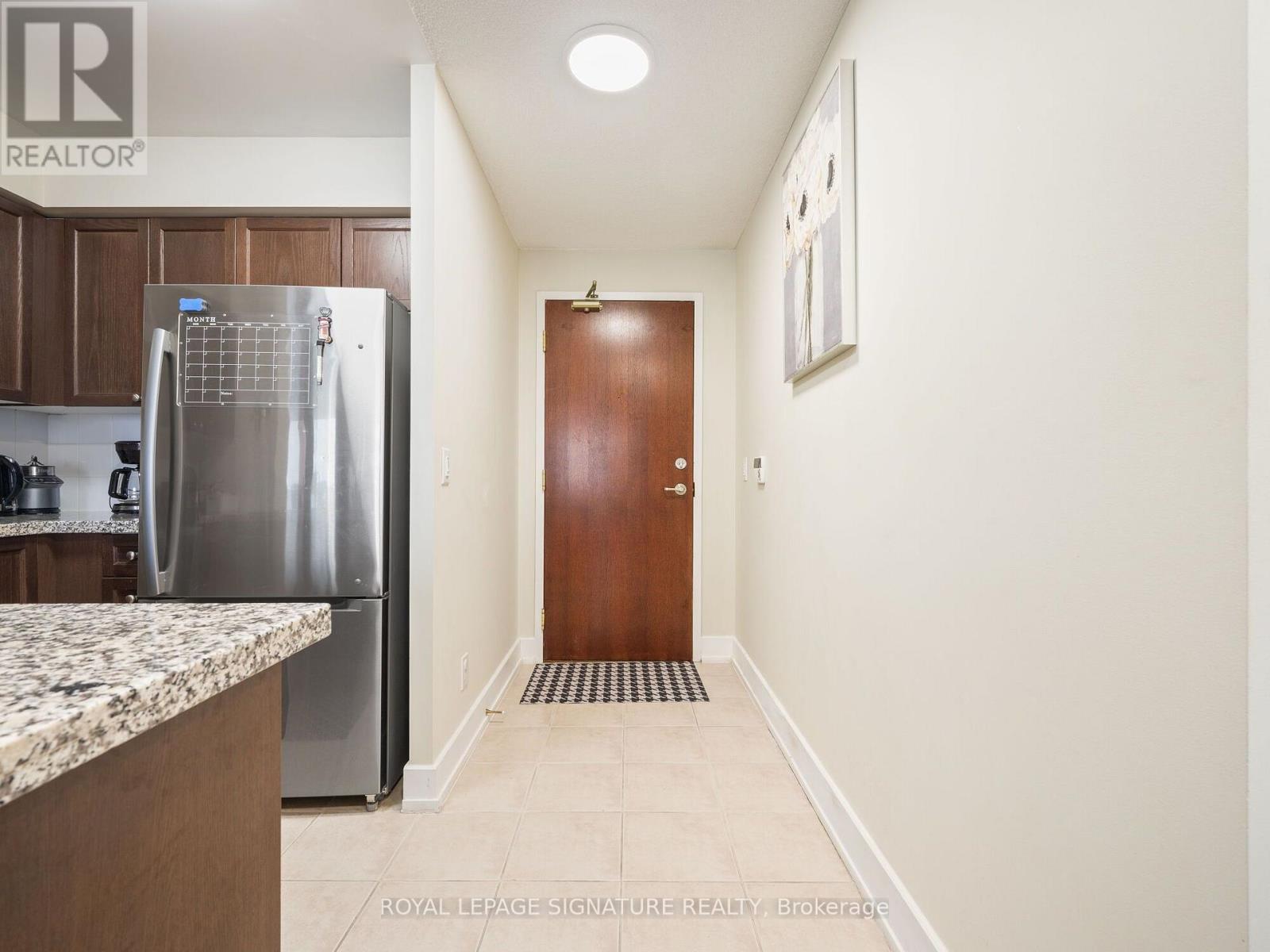 901 - 5 Michael Power Place, Toronto, Ontario  M9A 0A3 - Photo 5 - W13603218