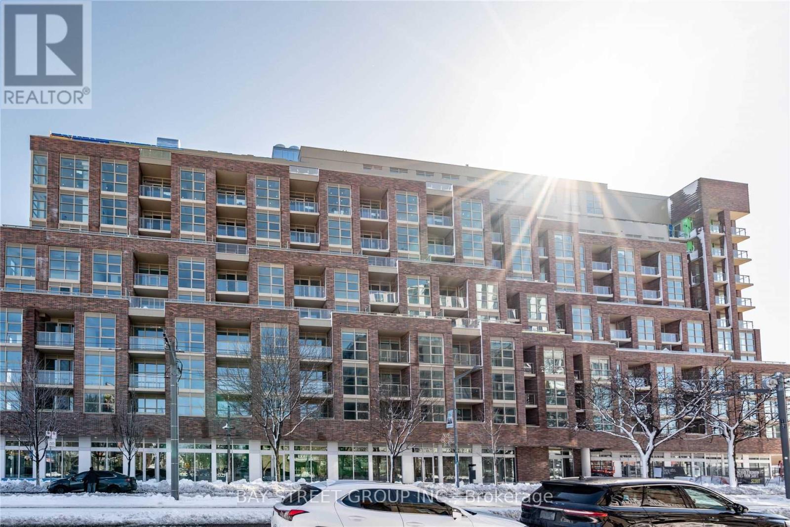 807 - 1787 St Clair Avenue W, Toronto, Ontario  M6N 0B7 - Photo 2 - W13603236
