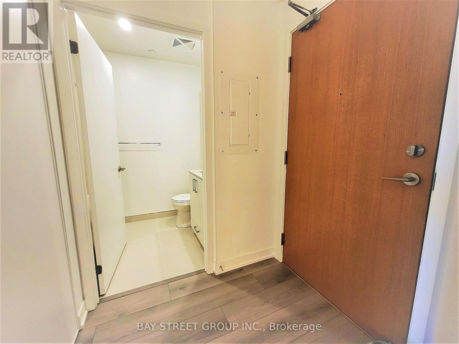807 - 1787 St Clair Avenue W, Toronto, Ontario  M6N 0B7 - Photo 5 - W13603236