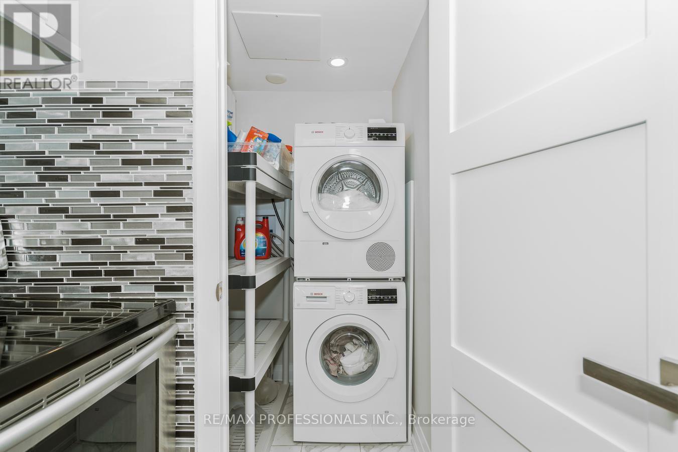 339 - 2 Valhalla Inn Road, Toronto, Ontario  M9B 6C3 - Photo 14 - W13603408