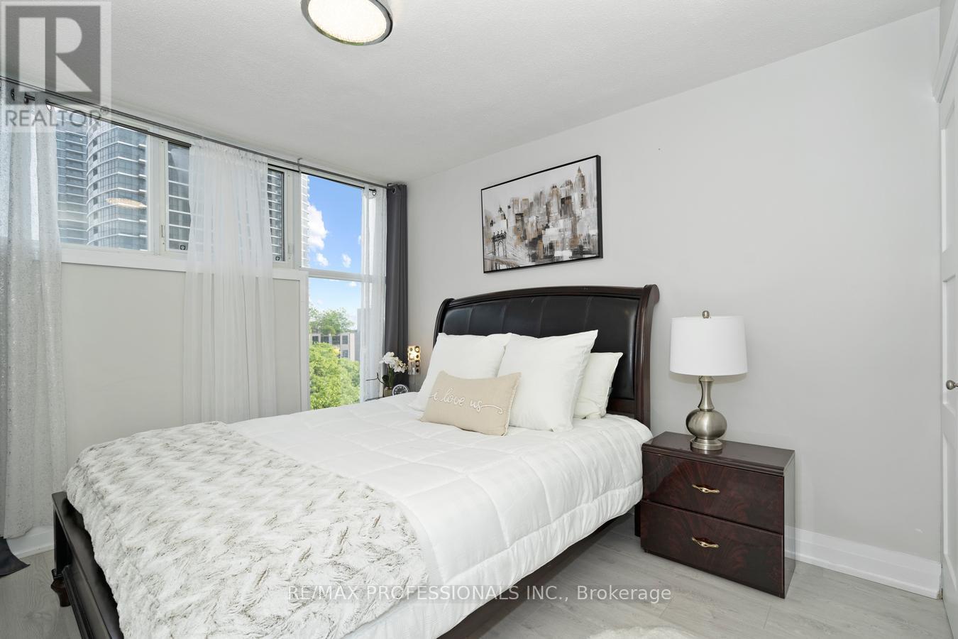 339 - 2 Valhalla Inn Road, Toronto, Ontario  M9B 6C3 - Photo 27 - W13603408
