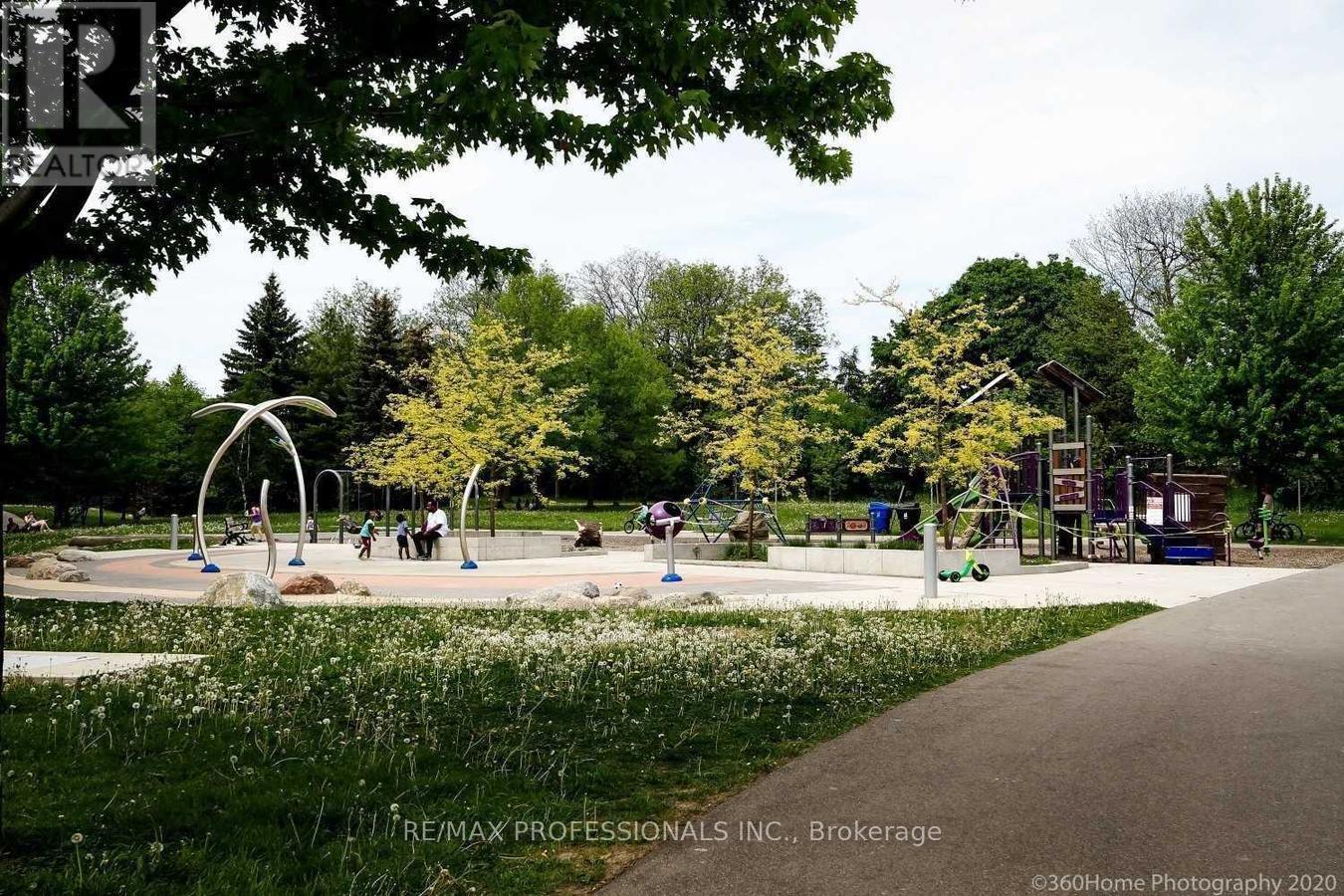 339 - 2 Valhalla Inn Road, Toronto, Ontario  M9B 6C3 - Photo 33 - W13603408