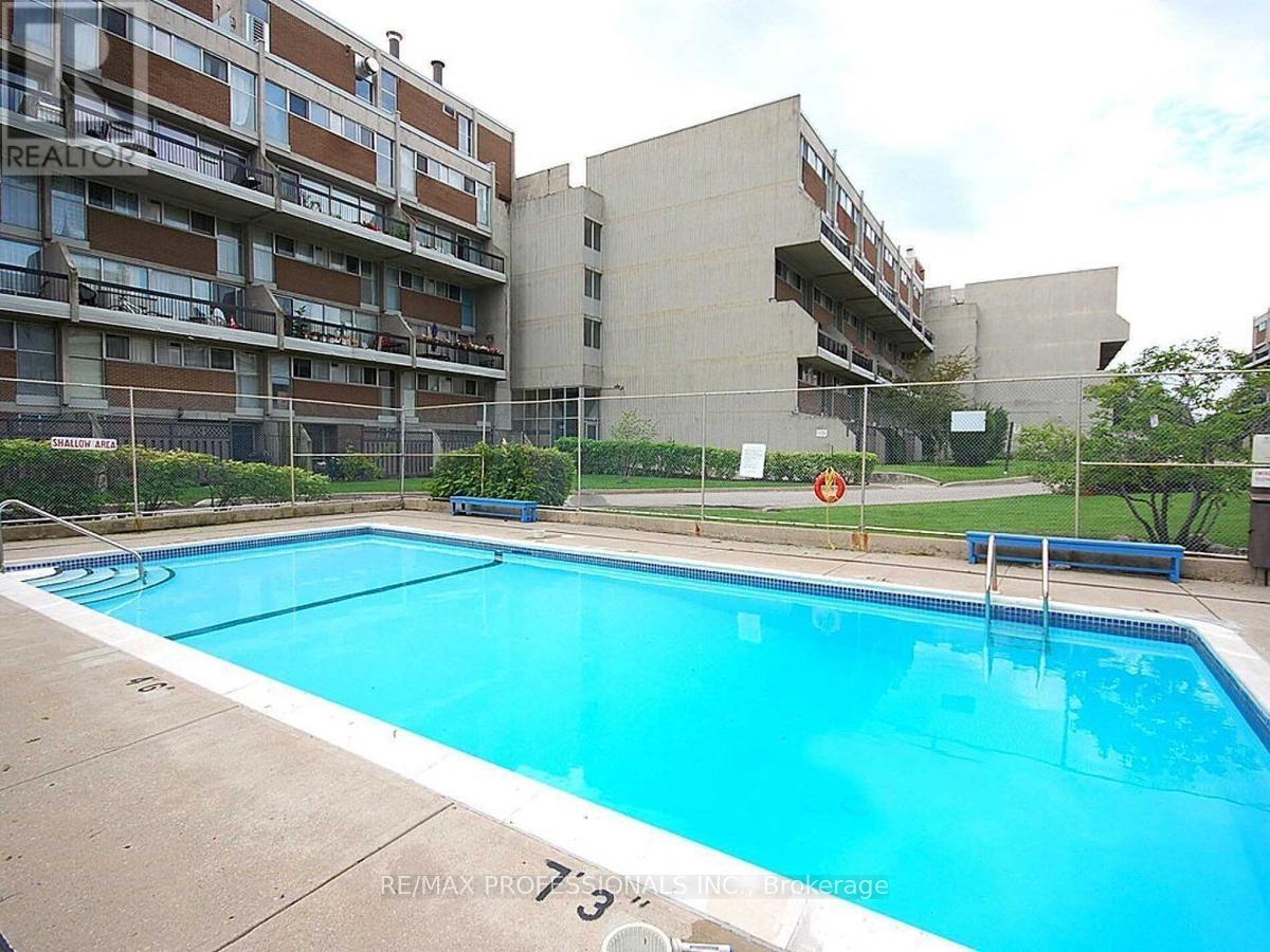 339 - 2 Valhalla Inn Road, Toronto, Ontario  M9B 6C3 - Photo 36 - W13603408