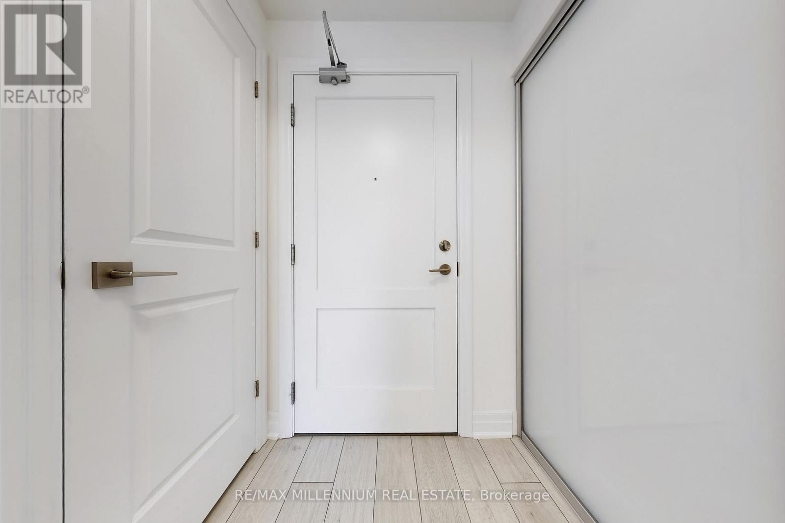 807 - 30 Elm Drive W, Mississauga, Ontario  L5B 0N6 - Photo 34 - W13603422