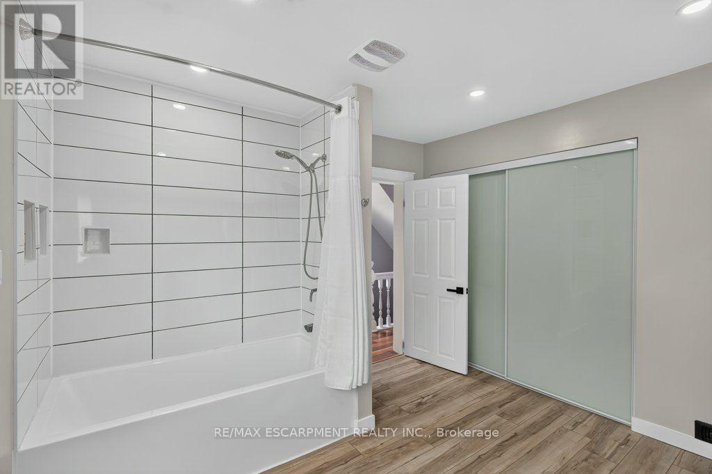 21 East Bend Avenue N, Hamilton, Ontario  L8L 7E1 - Photo 33 - X13603240