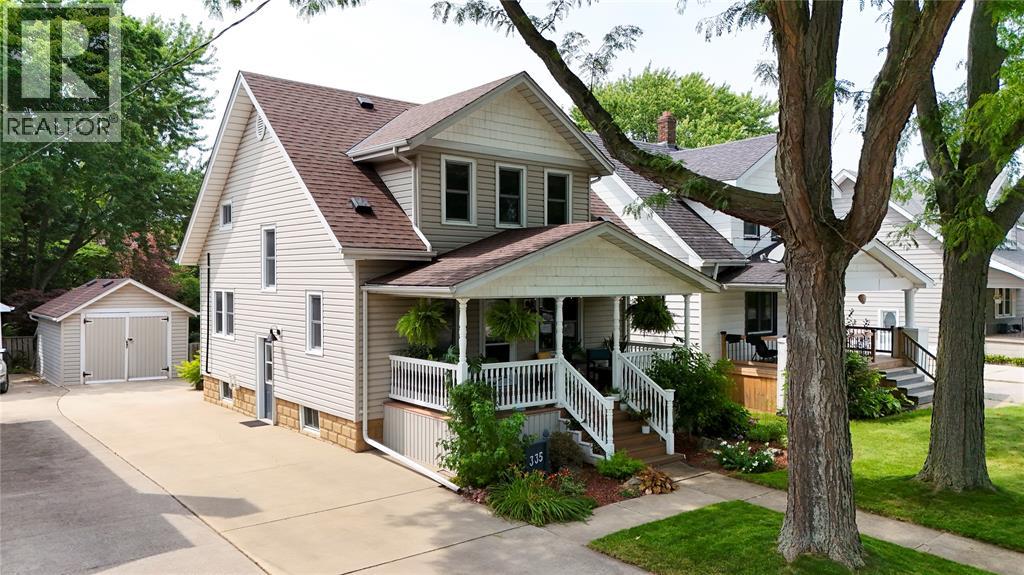335 Russell Street, Sarnia, Ontario  N7T 6S5 - Photo 1 - 26017940