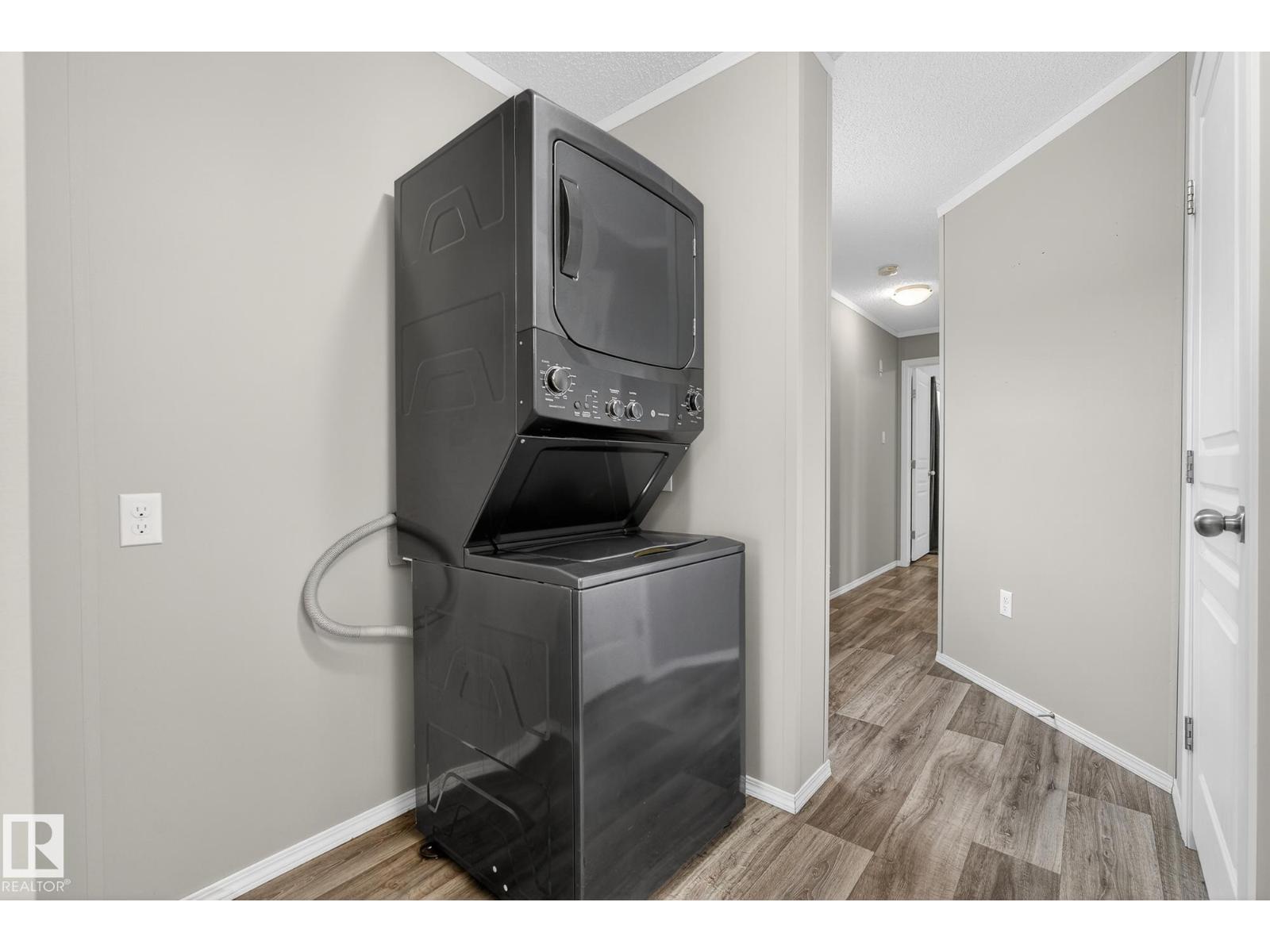 18 Aspen Av, Morinville, Alberta  T8R 2P7 - Photo 37 - E4481049