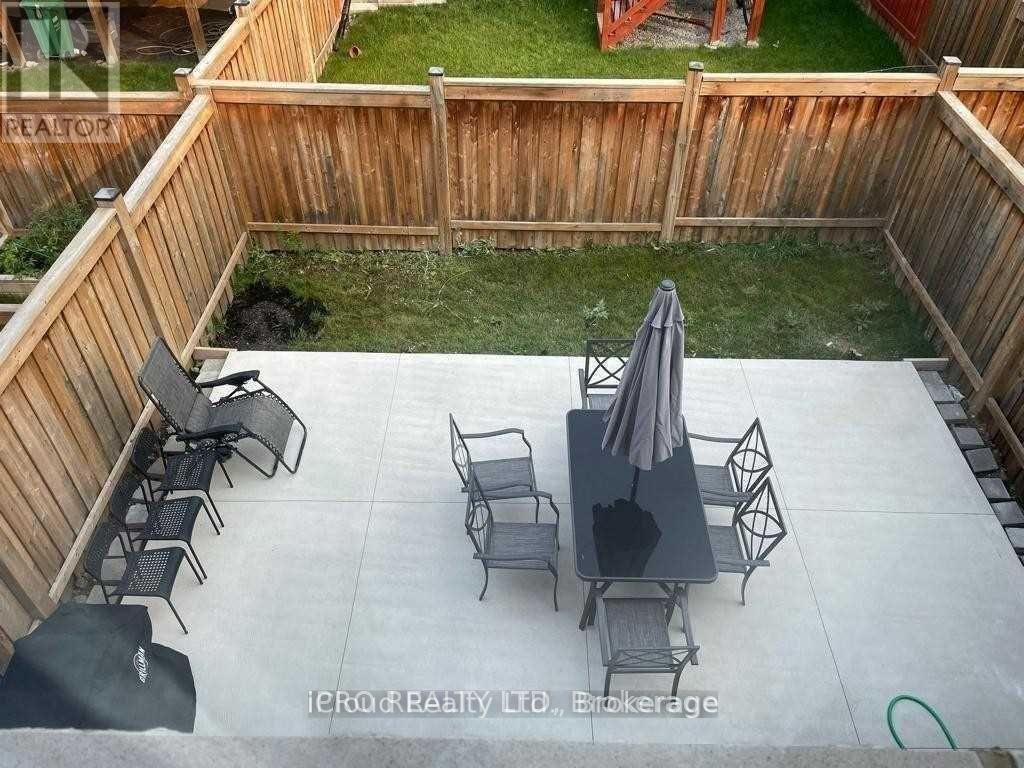 Upper - 5 Chesterwood Crescent, Brampton, Ontario  L6Y 0Z3 - Photo 18 - W13587780