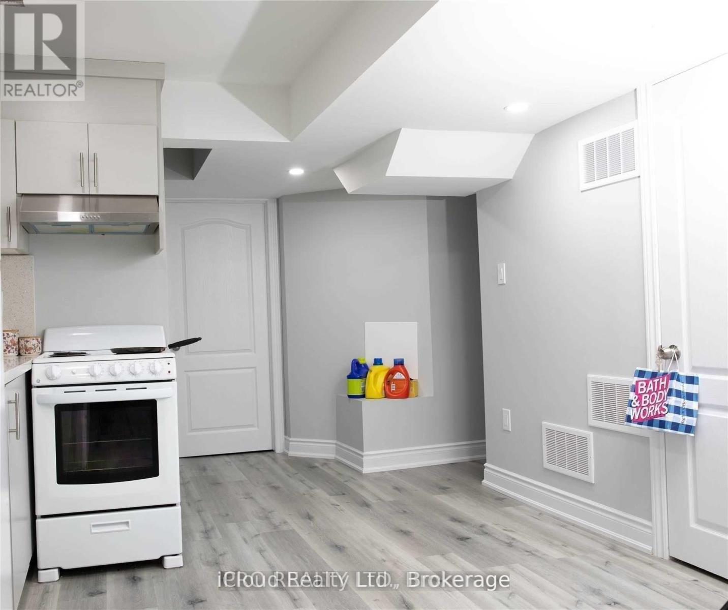 Upper - 5 Chesterwood Crescent, Brampton, Ontario  L6Y 0Z3 - Photo 16 - W13587780