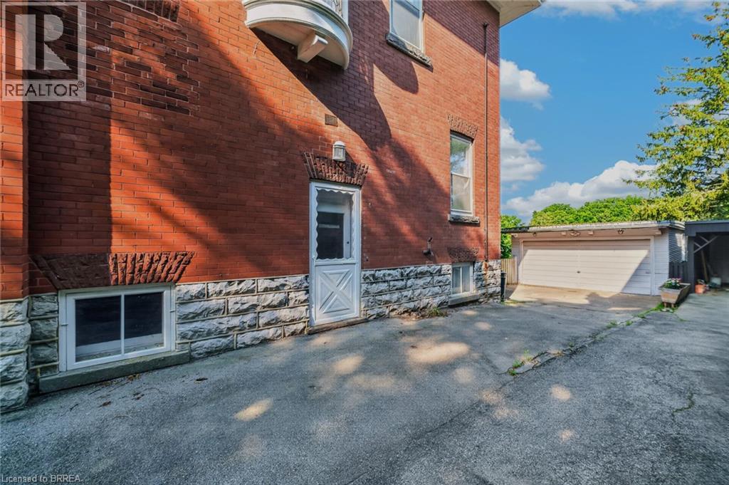 58 Lorne Crescent, Brantford, Ontario  N3T 4L7 - Photo 6 - 40850356
