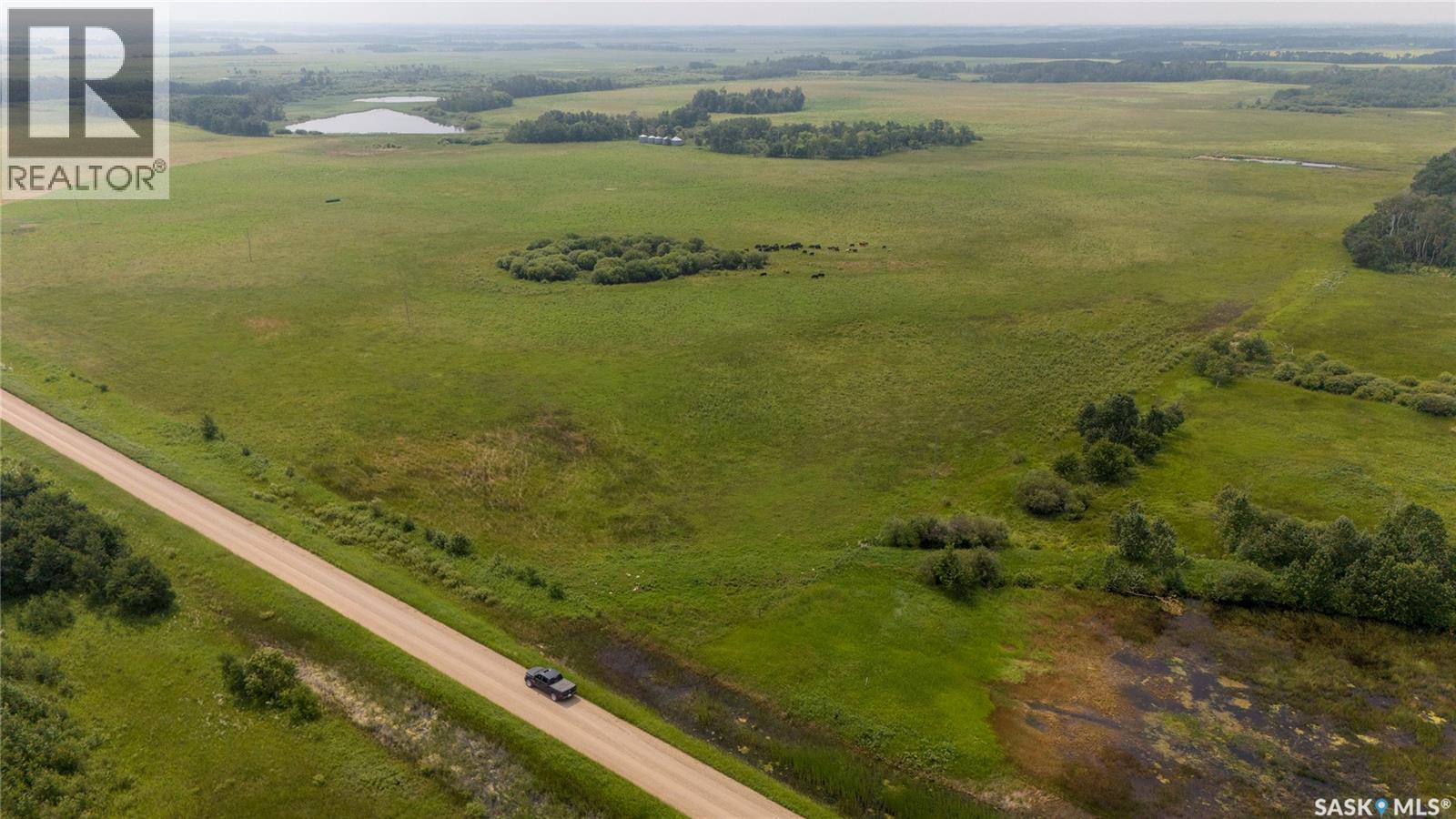 8 Quarters & Yard Site Near Yorkton (Buckingham), Saltcoats Rm No. 213, Saskatchewan  S0A 3J0 - Photo 3 - SK029585