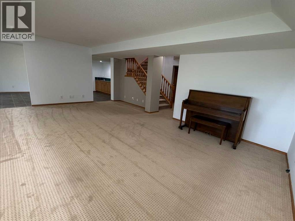 73 Scripps Landing NW, Calgary, Alberta  T3L 1W2 - Photo 15 - A2327000