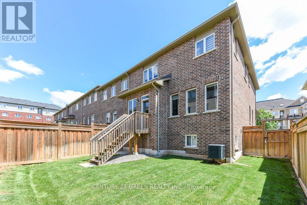 485 Silver Maple Road, Oakville, Ontario L6H 7H5 - Photo 4 - W13600426