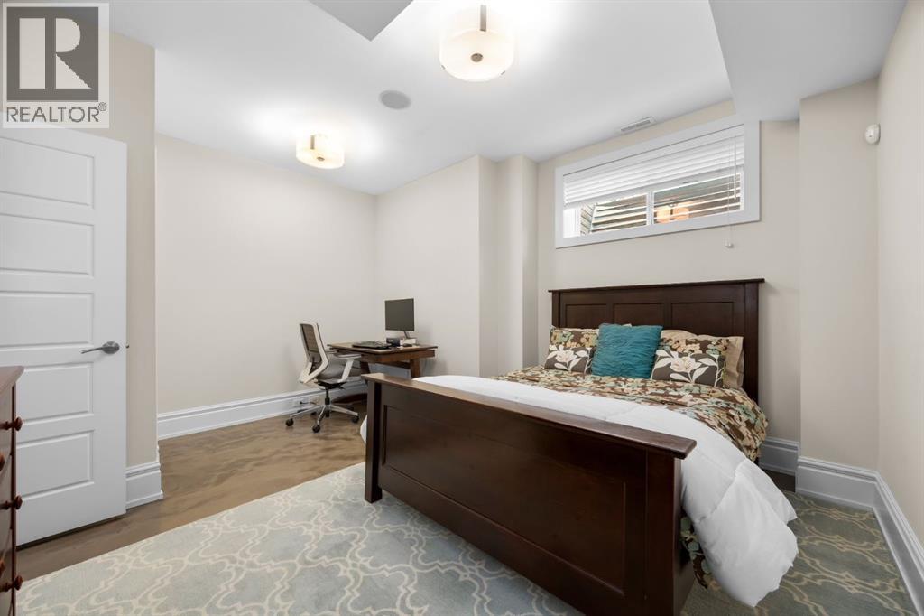 2037 48 Avenue SW, Calgary, Alberta  T2T 2T6 - Photo 33 - A2273808