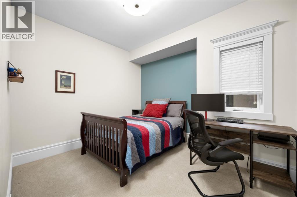 2037 48 Avenue SW, Calgary, Alberta  T2T 2T6 - Photo 21 - A2273808