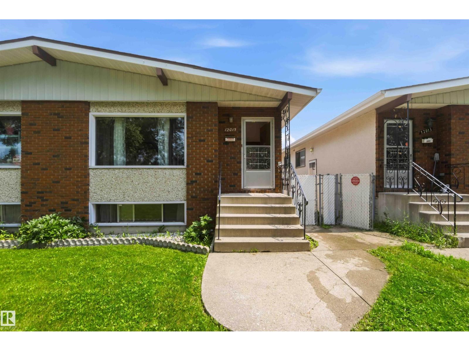 12015,12017 85 St NW, Edmonton, Alberta  T5B 3G4 - Photo 4 - E4500585