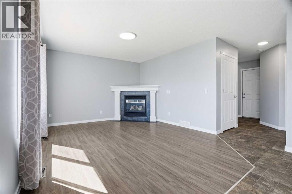 207 Sagewood Drive SW, Airdrie, Alberta  T4B 3B3 - Photo 9 - A2320262