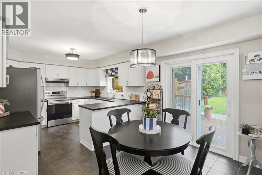 82 Ptarmigan Drive, Guelph, Ontario  N1C 1B6 - Photo 19 - 40850216