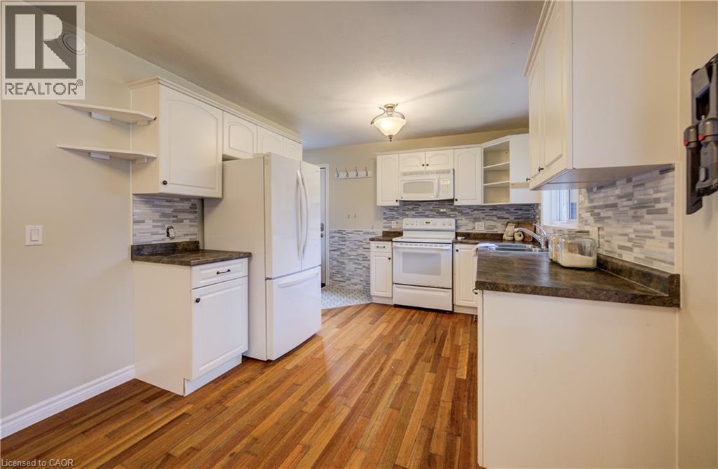 260 Egremont Street S, Mount Forest, Ontario  N0G 2L2 - Photo 11 - 40850226