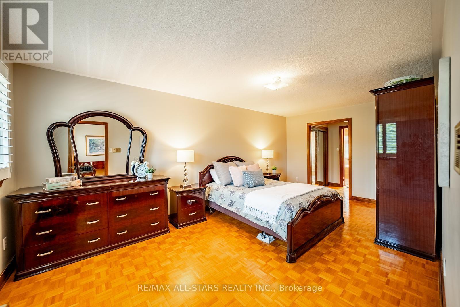 112 Jimston Drive, Markham, Ontario  L3R 6R1 - Photo 21 - N13603502