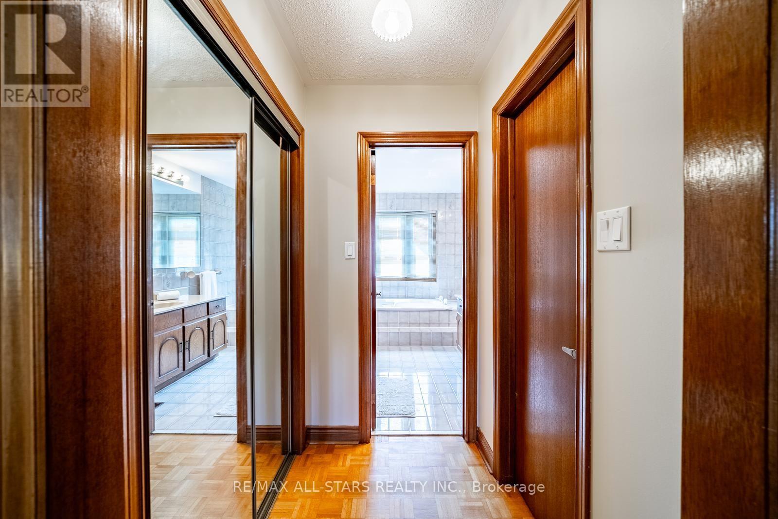 112 Jimston Drive, Markham, Ontario  L3R 6R1 - Photo 22 - N13603502