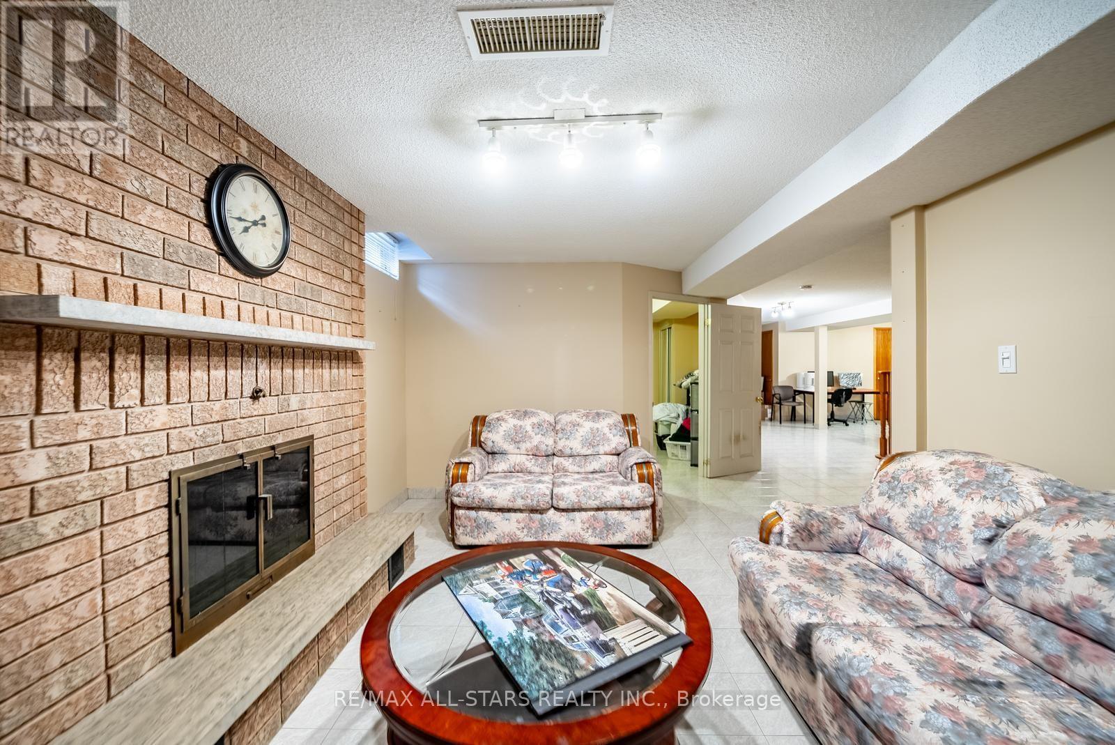 112 Jimston Drive, Markham, Ontario  L3R 6R1 - Photo 37 - N13603502