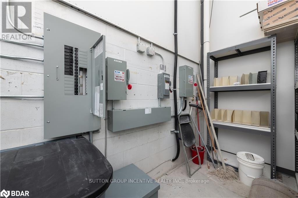 9 & 21 - 647 Welham Road, Barrie (400 East), Ontario L4N 0B7 - Photo 10 - S13603548