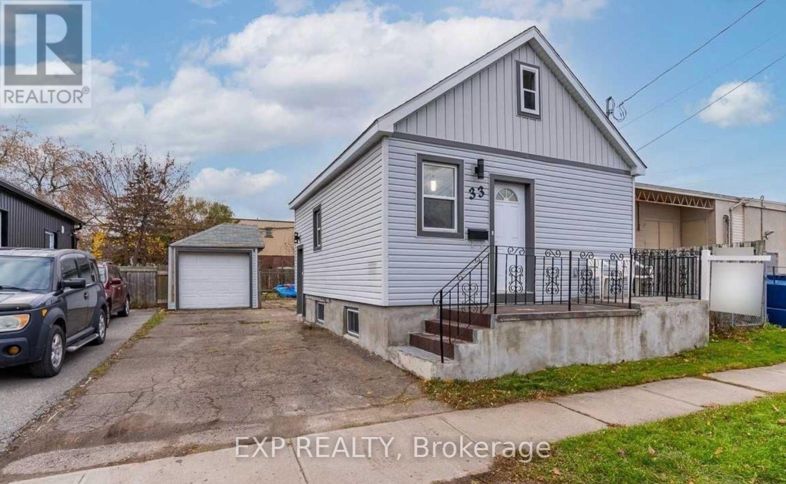 33 CONCORD AVENUE, St. Catharines (Facer)