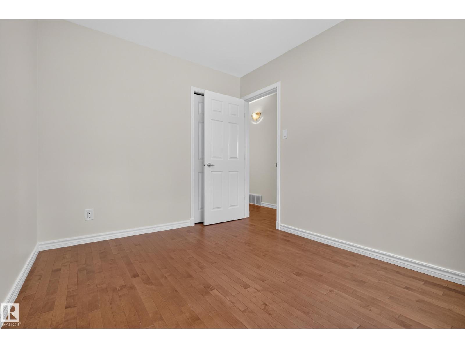9562 81 St NW, Edmonton, Alberta  T6C 2W5 - Photo 21 - E4500598