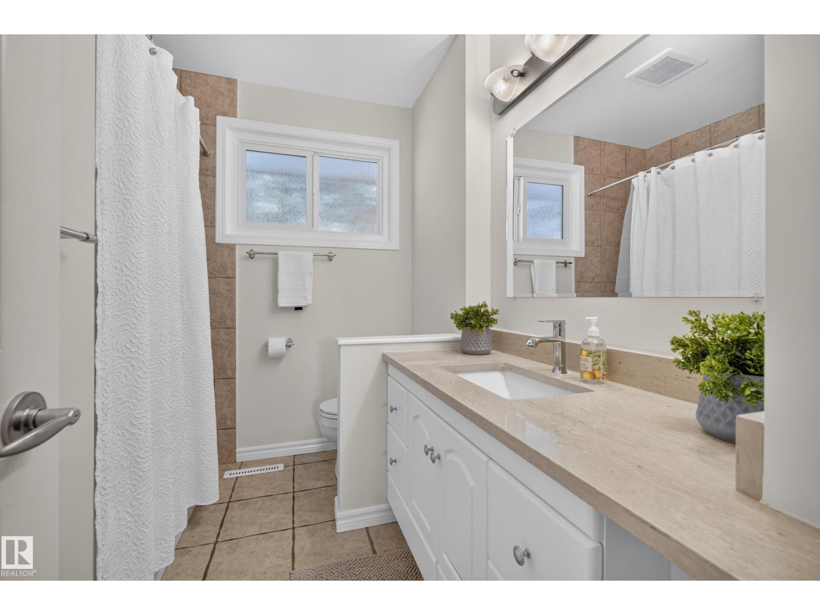 9562 81 St NW, Edmonton, Alberta  T6C 2W5 - Photo 22 - E4500598