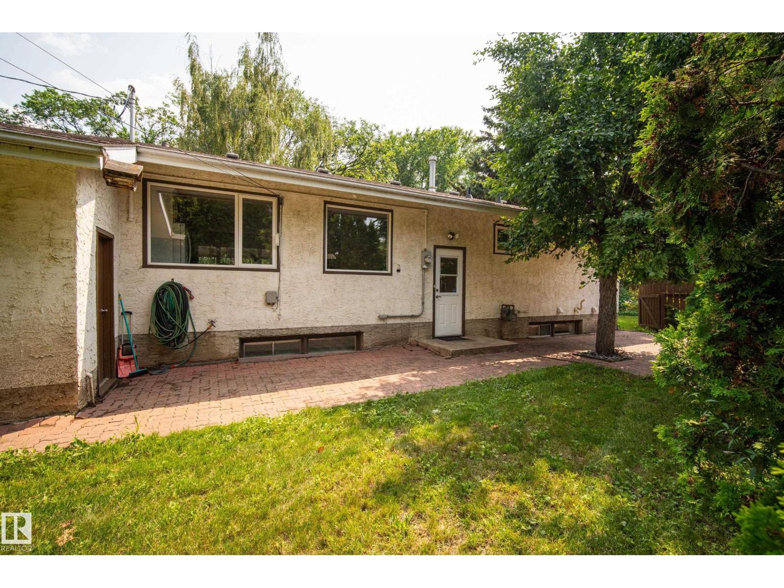 9562 81 St NW, Edmonton, Alberta  T6C 2W5 - Photo 39 - E4500598
