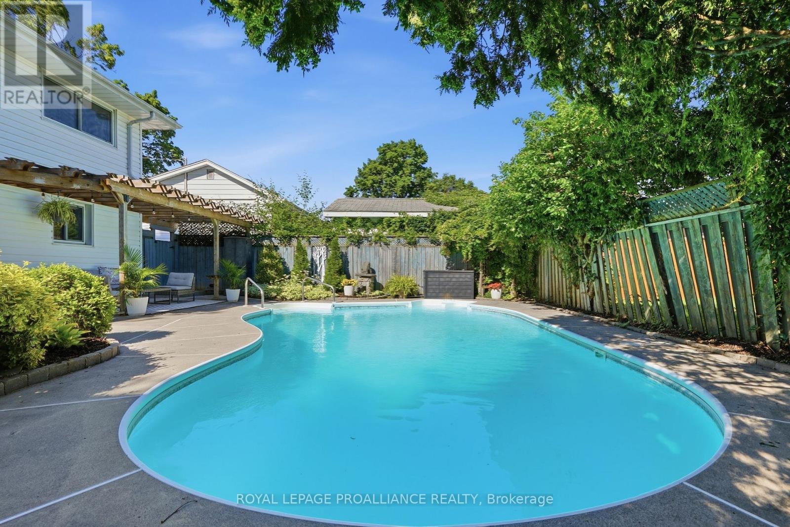 25 Southwood Crescent, Belleville, Ontario  K8N 1X4 - Photo 44 - X13041090