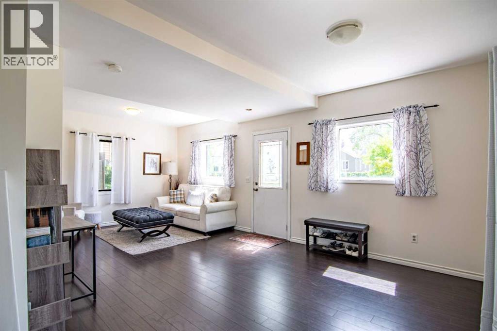 5120 53 Avenue, Ponoka, Alberta  T4J 1H1 - Photo 4 - A2285140