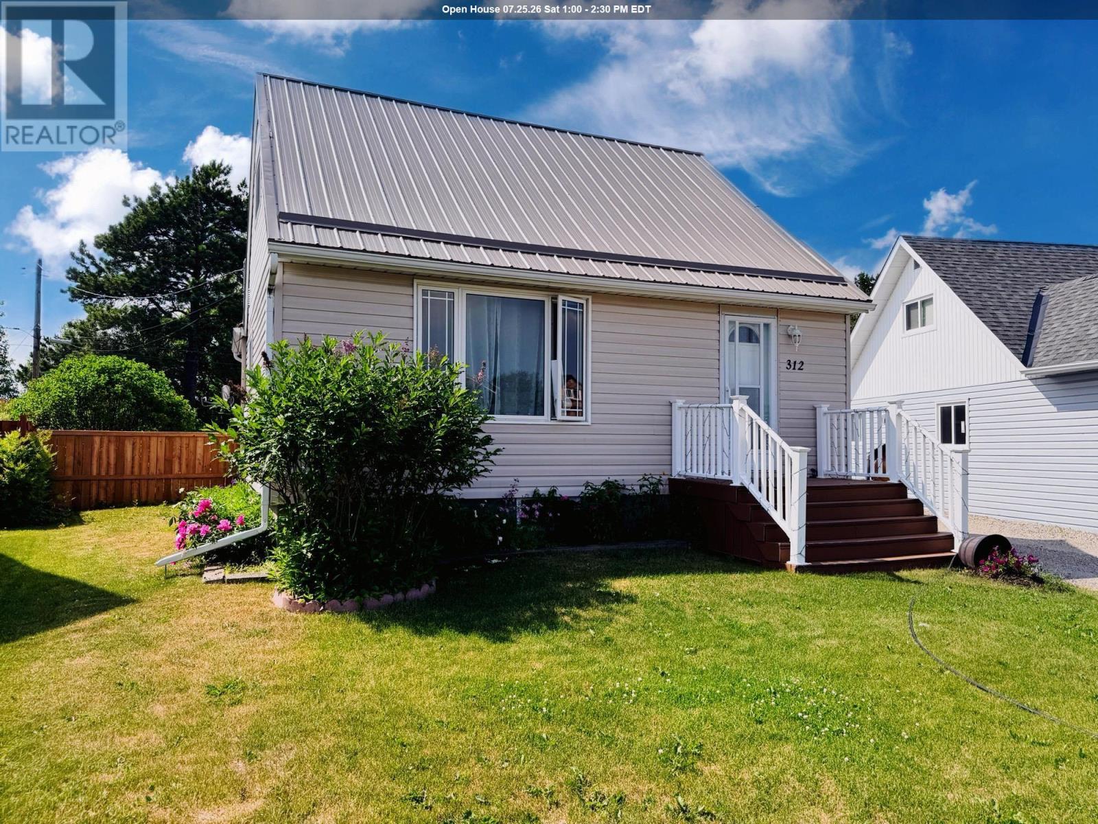 312 Ball Park CRES, Geraldton, Ontario