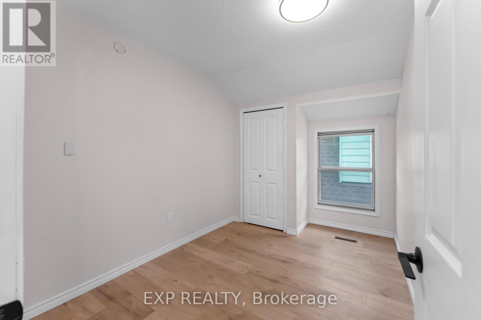 Upper - 4124 Terrace Avenue W, Niagara Falls, Ontario  L2E 3J3 - Photo 12 - X13603650