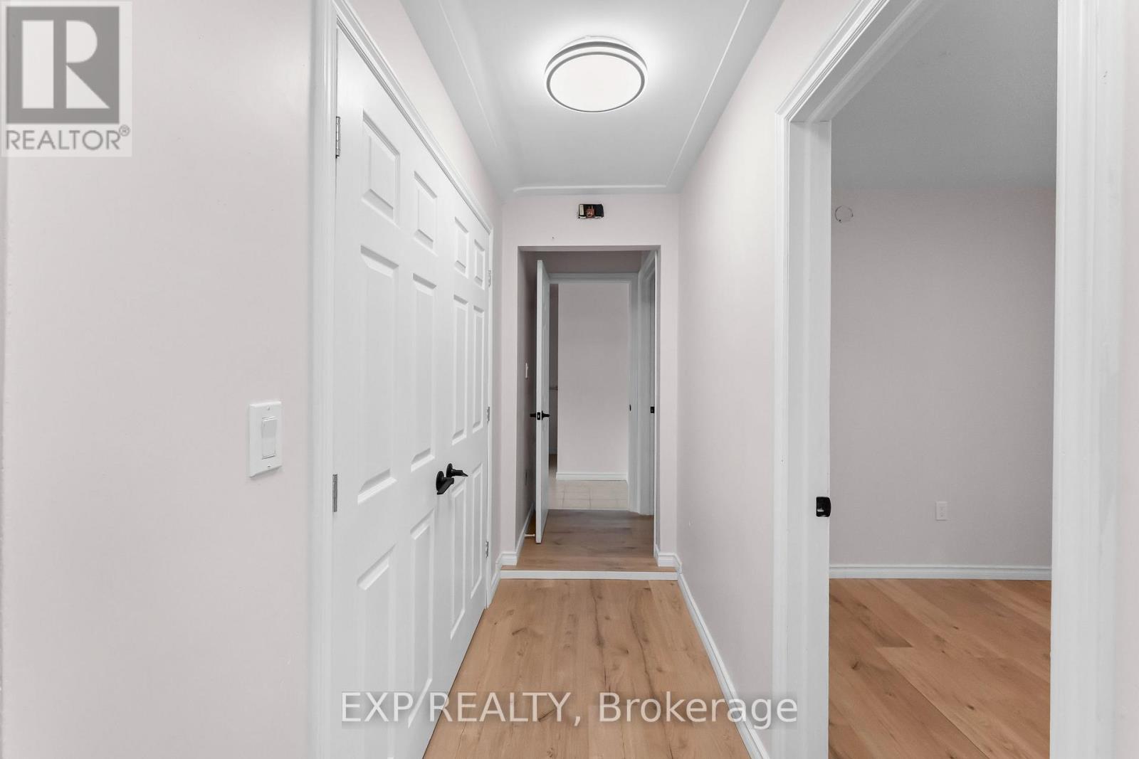 Upper - 4124 Terrace Avenue W, Niagara Falls, Ontario  L2E 3J3 - Photo 13 - X13603650