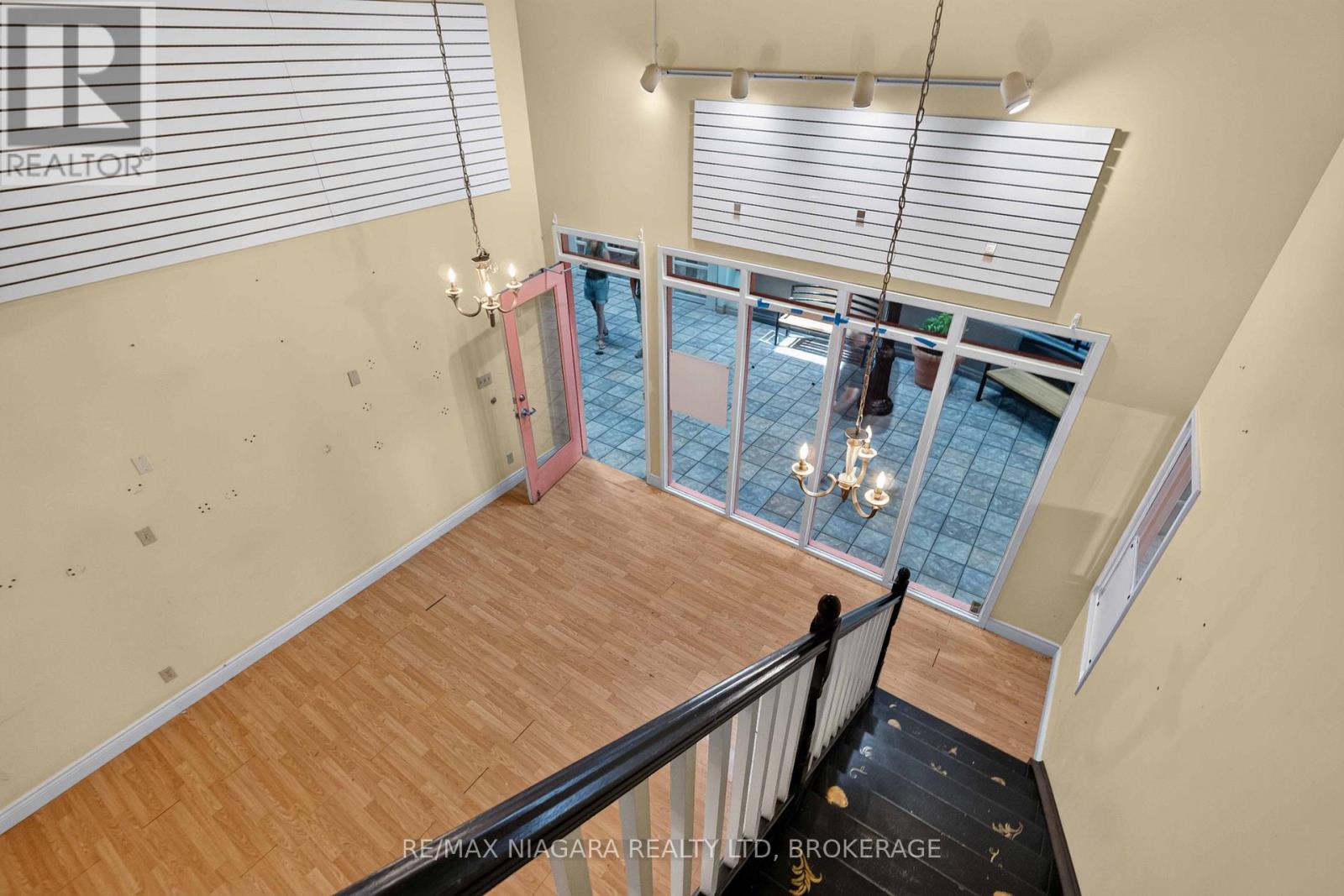 110 - 17 Lock Street, St. Catharines (Port Dalhousie), Ontario  L2N 5B6 - Photo 5 - X13603794