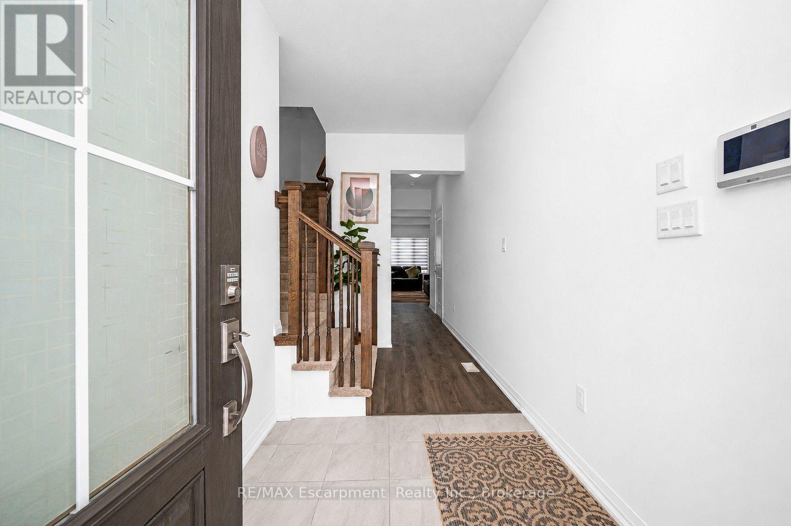 61 Wilson Drive, Thorold, Ontario  L2V 0M4 - Photo 4 - X13603644