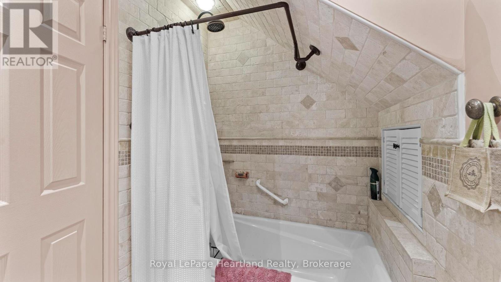 18 St.vincent Street, Goderich, Ontario  N7A 2M6 - Photo 20 - X13603758
