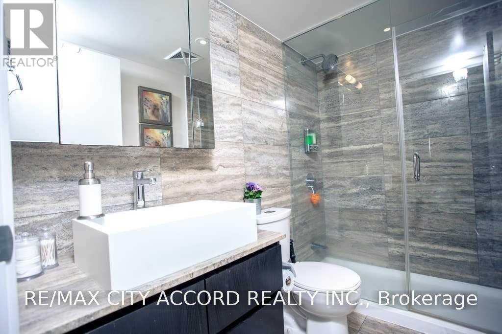 1109 - 10 Capreol Court, Toronto, Ontario  M5V 4B3 - Photo 7 - C13603592