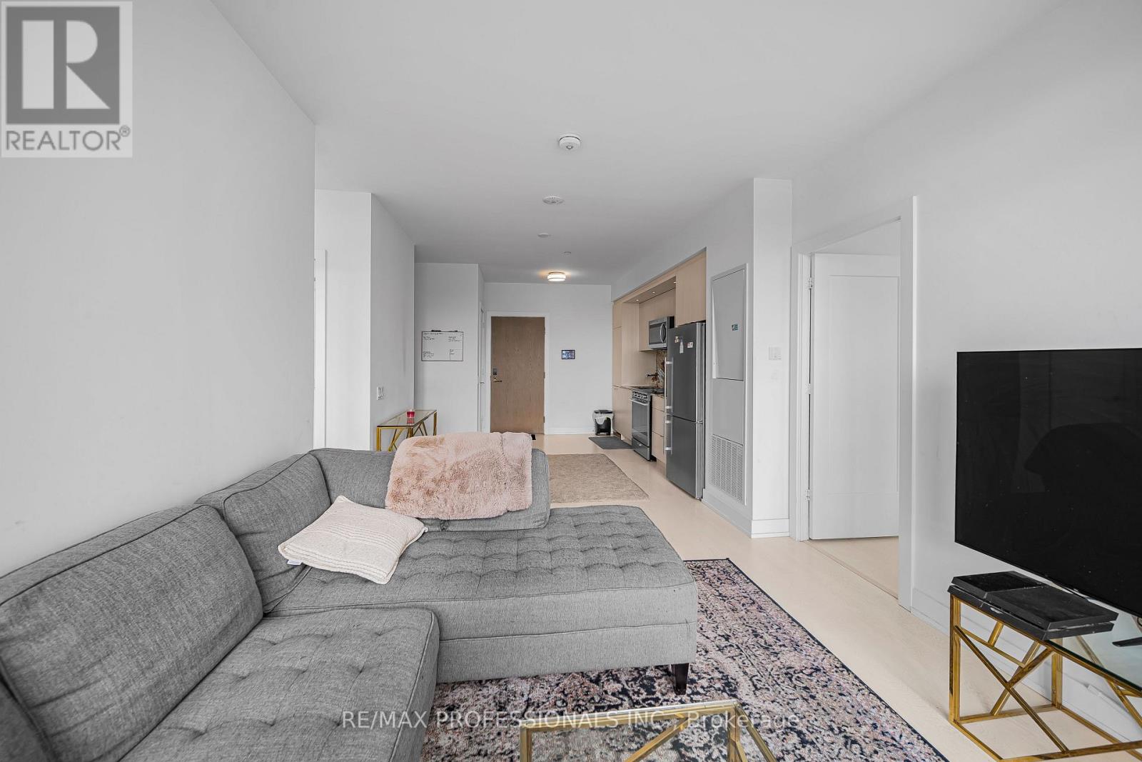 407 - 30 Inn The Park Drive, Toronto, Ontario  M3C 0P7 - Photo 4 - C13603806