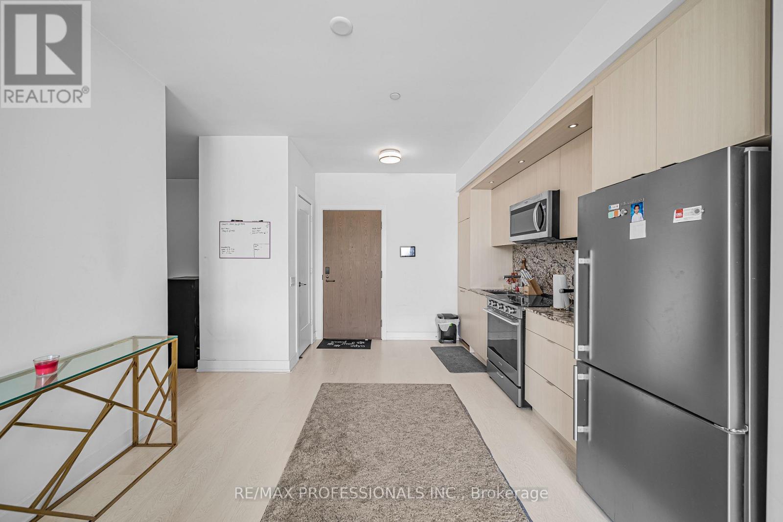 407 - 30 Inn The Park Drive, Toronto, Ontario  M3C 0P7 - Photo 5 - C13603806