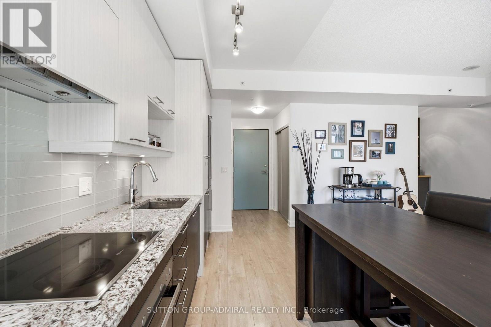 312 - 30 Nelson Street, Toronto, Ontario  M5V 0H5 - Photo 8 - C13603816
