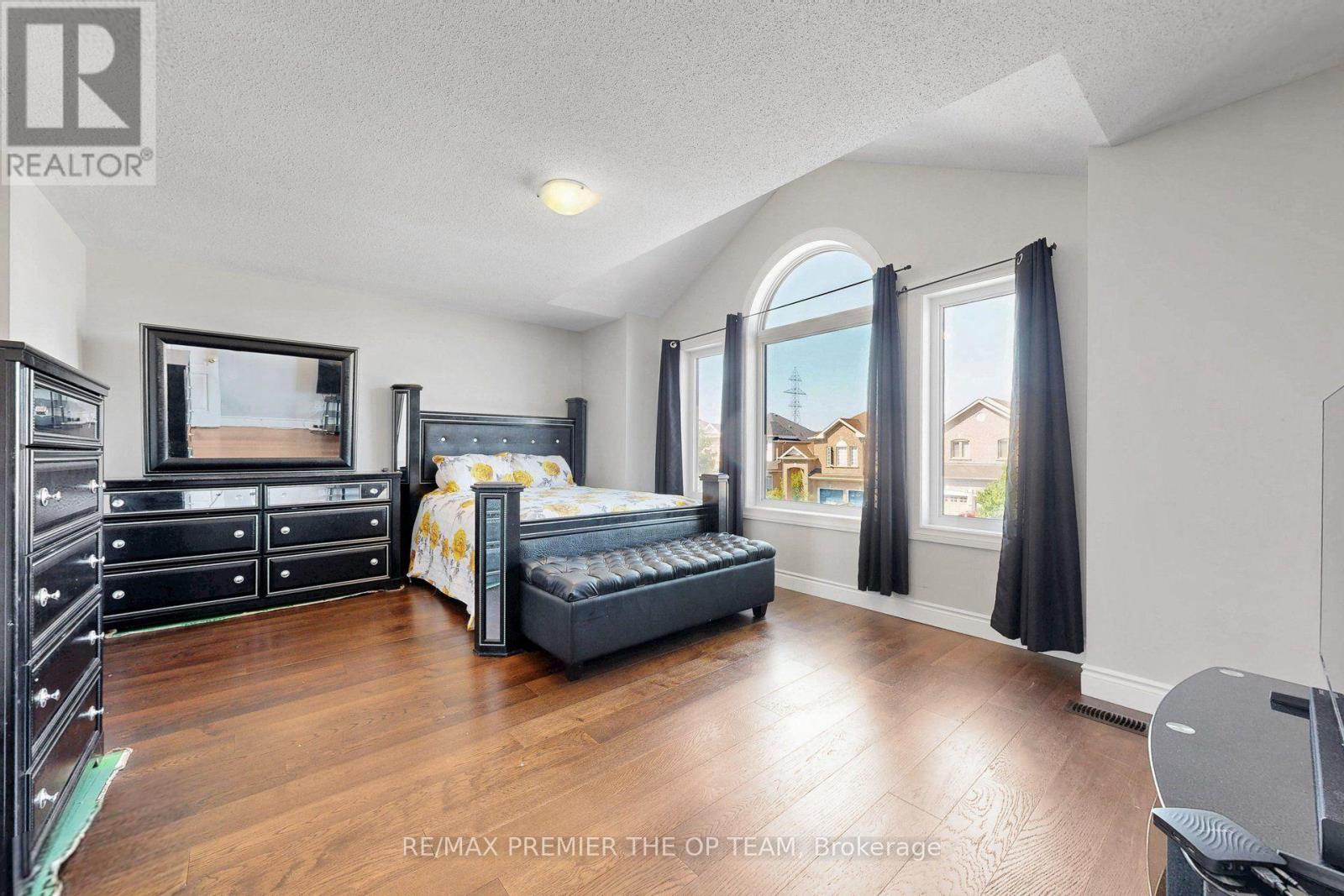 59 Chatterson Street, Whitby, Ontario  L9G 1B6 - Photo 35 - E13603642