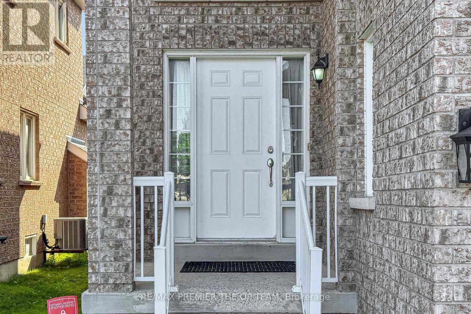 59 Chatterson Street, Whitby, Ontario  L9G 1B6 - Photo 4 - E13603642